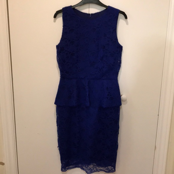 Dress - Picture 1 of 7